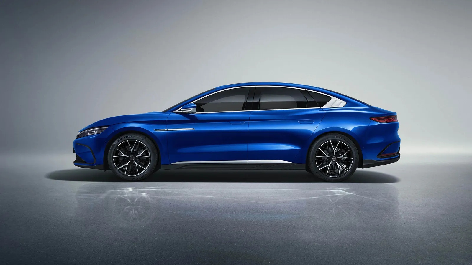 BYD Han Complete Guide: Executive EV Sedan in Europe - Image 6