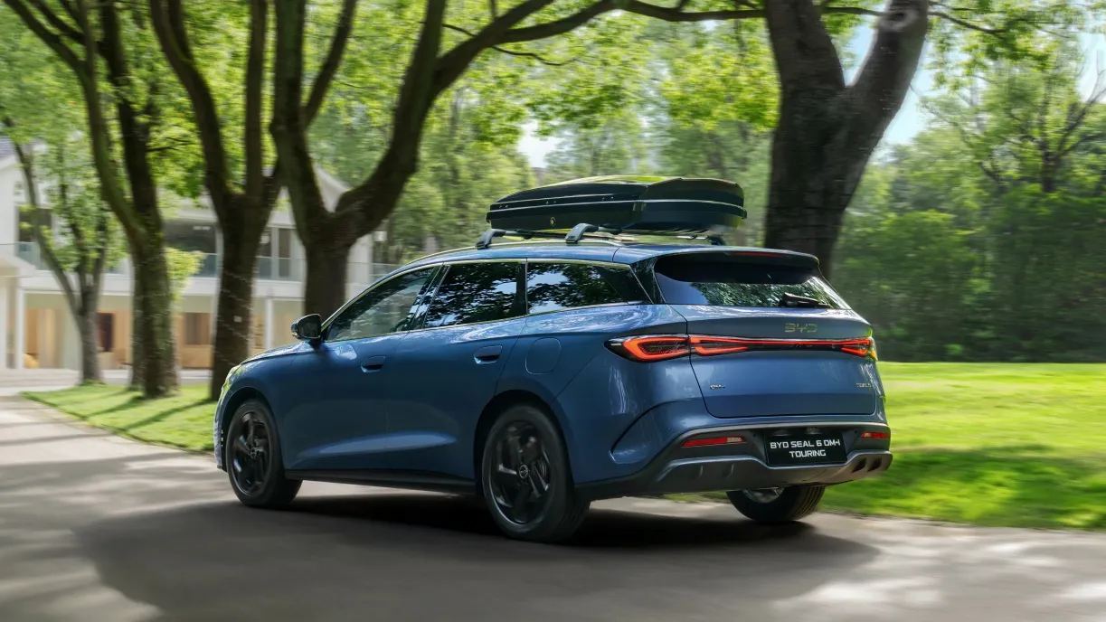 BYD Seal 6 DM-i Touring: PHEV Estate — Specs and Price