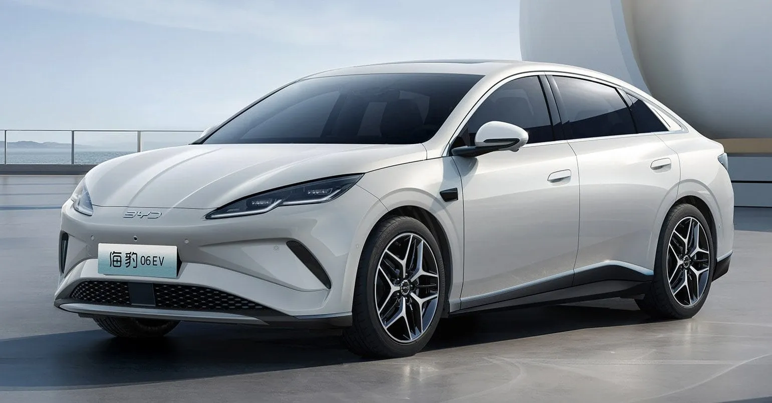 BYD Seal 6 DM-i Review: PHEV Price, Specs, Range Europe