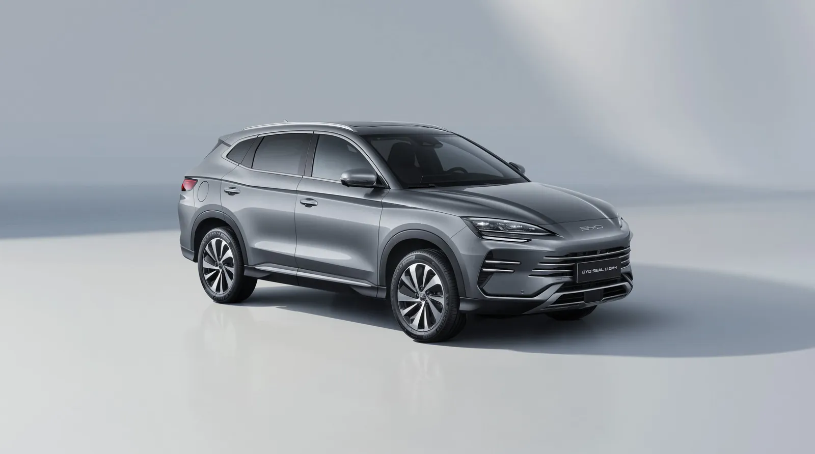 BYD Seal U Review: Electric SUV, Range & Price in Europe - Image 7