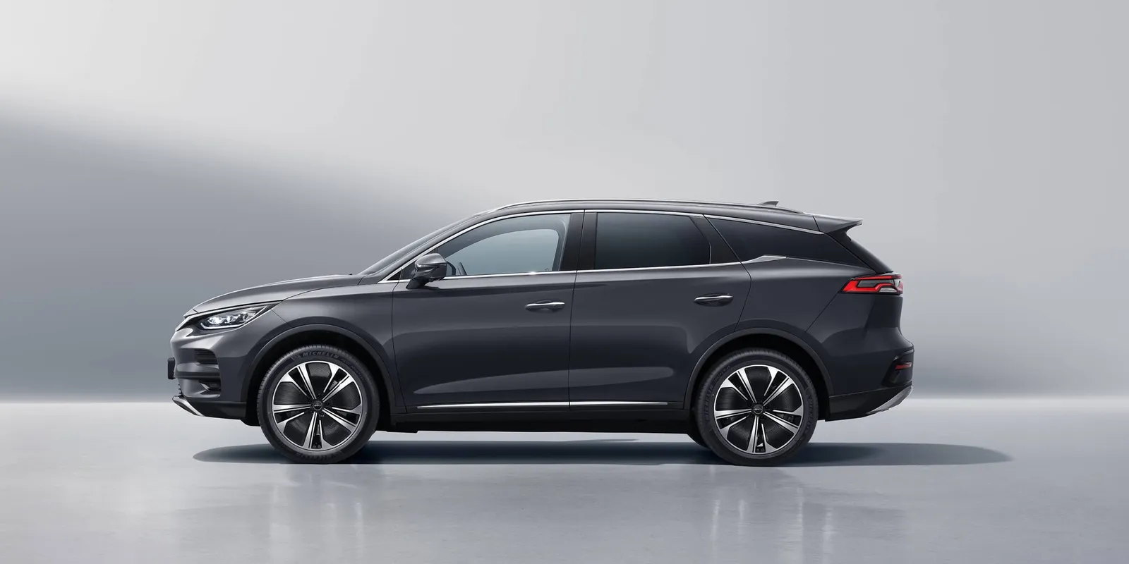 BYD Tang Review: Seven-Seat EV SUV — Price, Range, Europe
