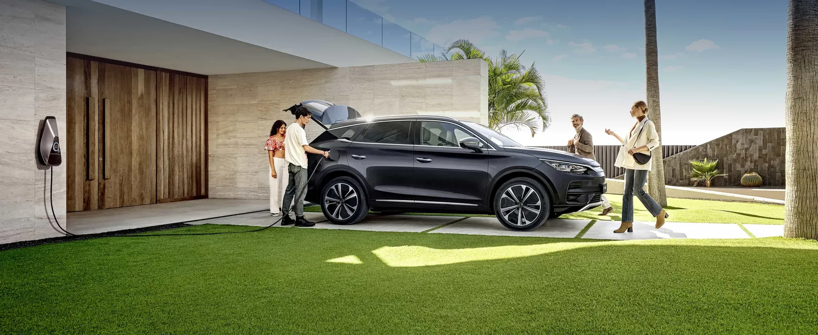 BYD Tang Review: Seven-Seat EV SUV — Price, Range, Europe - Image 7