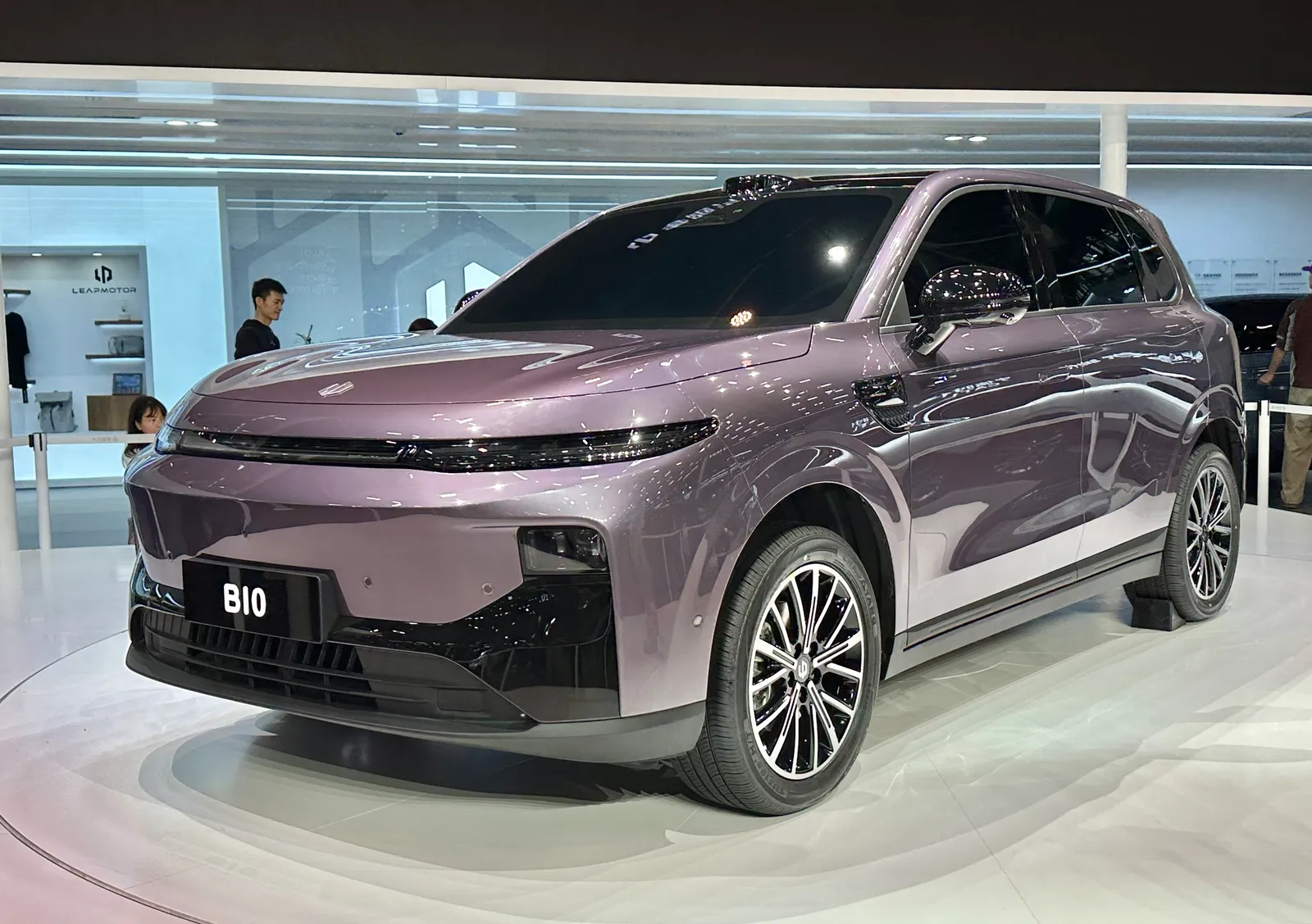 Leapmotor B10 Complete Guide: Specs, Price, Europe 2026 - Image 4