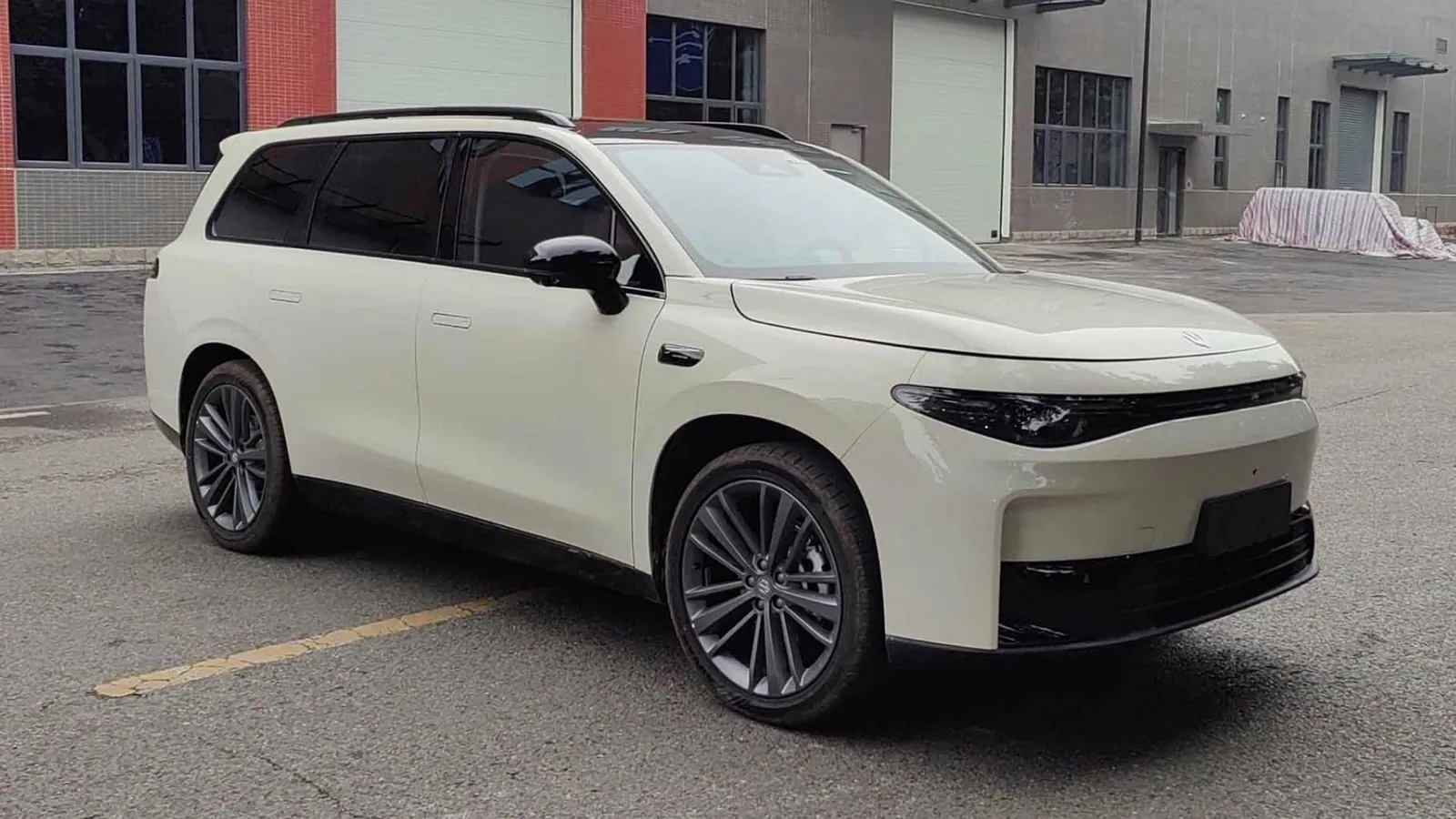 Leapmotor C16 Guide: Specs, 800V & Europe Launch 2026 - Image 5