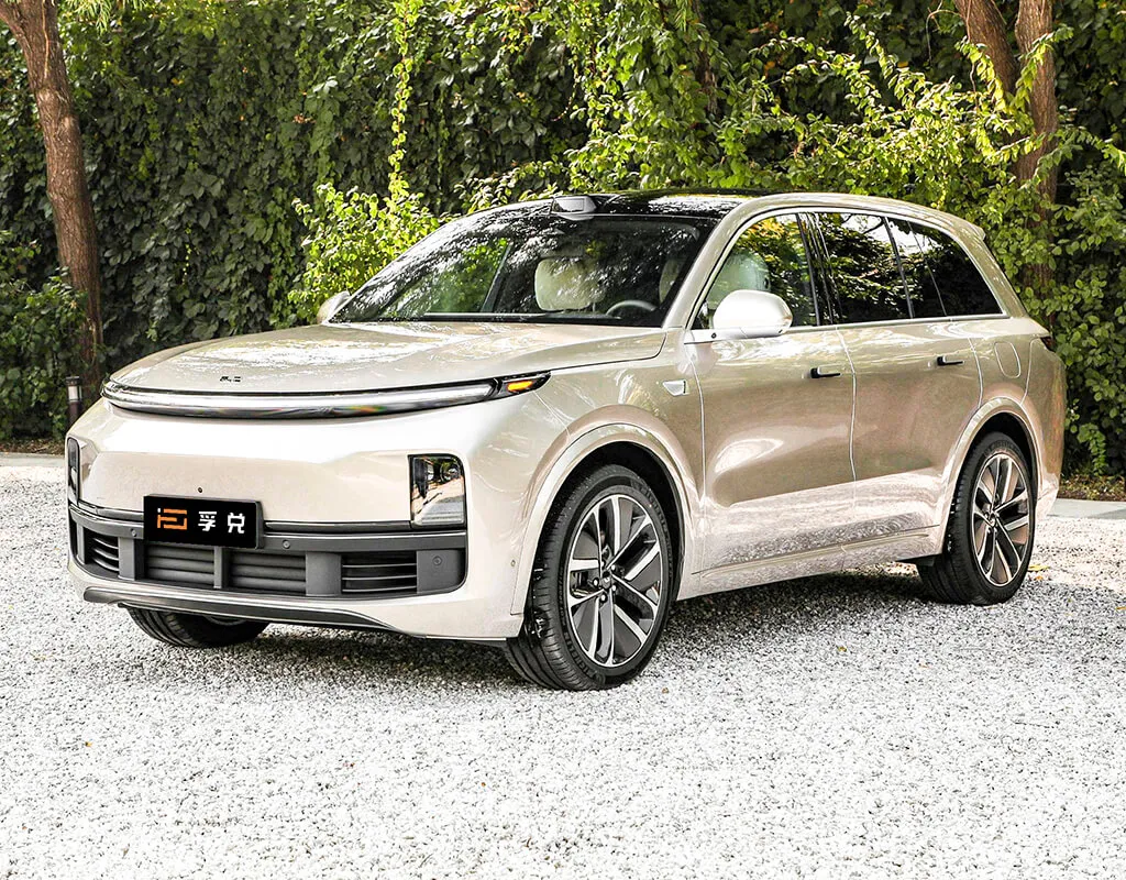 Li Auto L8 and L7: EREV Family SUVs Compared - Image 5