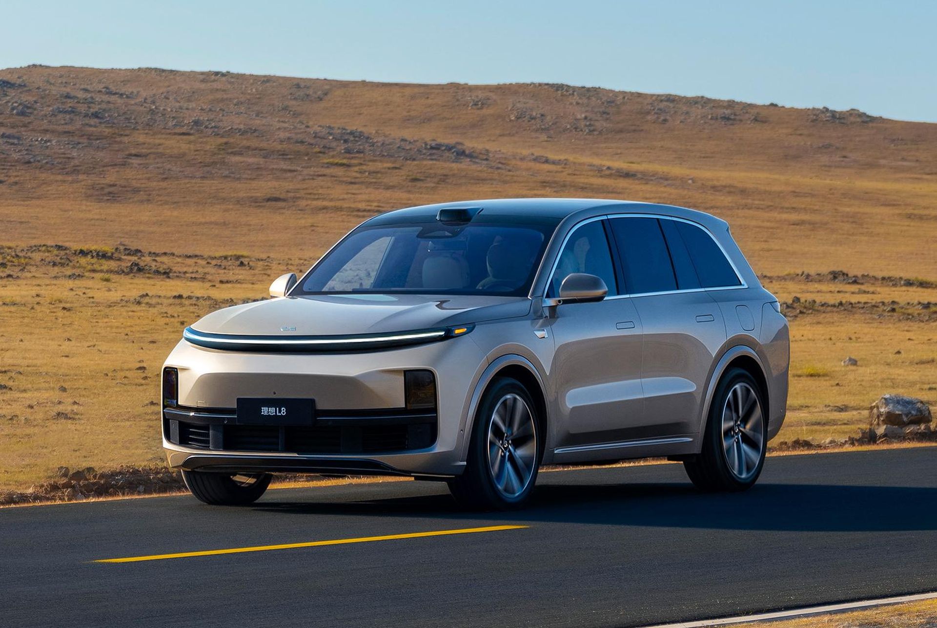 Li Auto L8 & L7: EREV Family SUVs Guide 2026 - Image 10