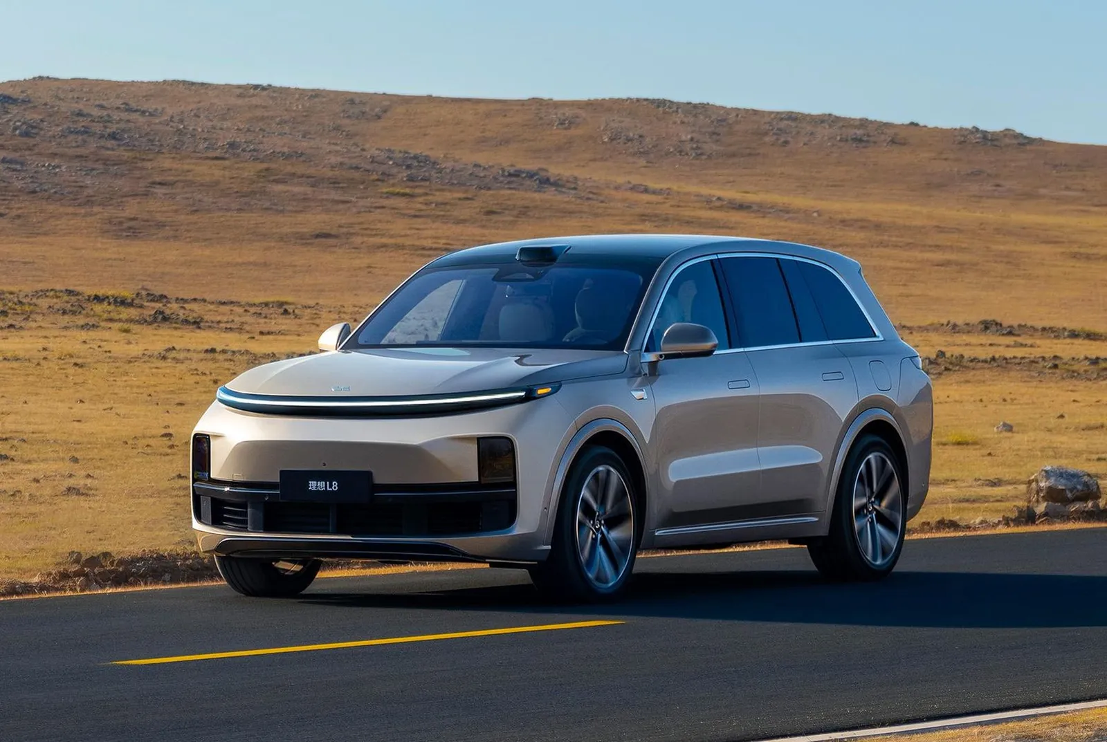 Li Auto L8 and L7: EREV Family SUVs Compared - Image 9