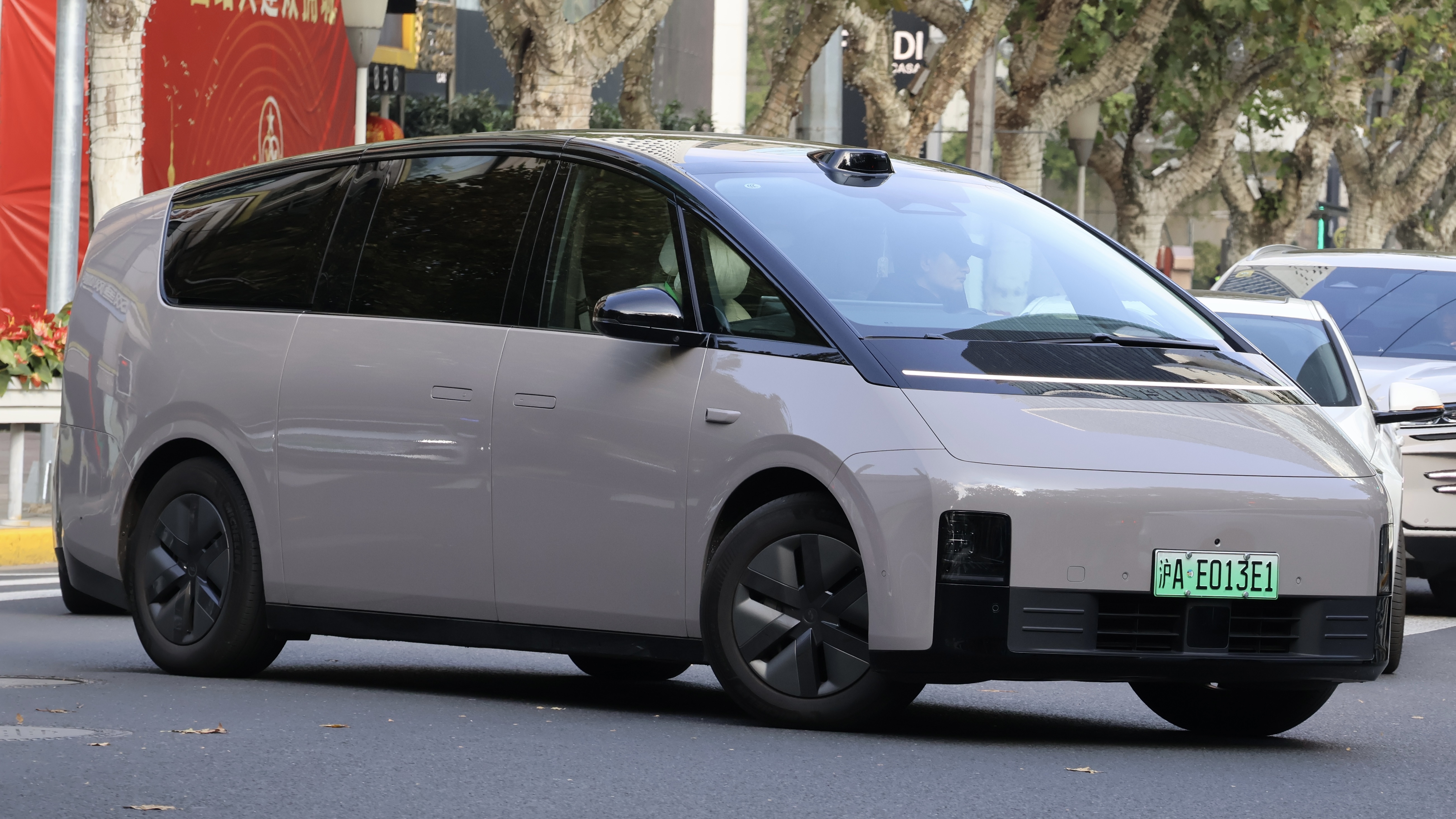 Li Auto MEGA: Pure Electric MPV Guide 2026 - Image 7