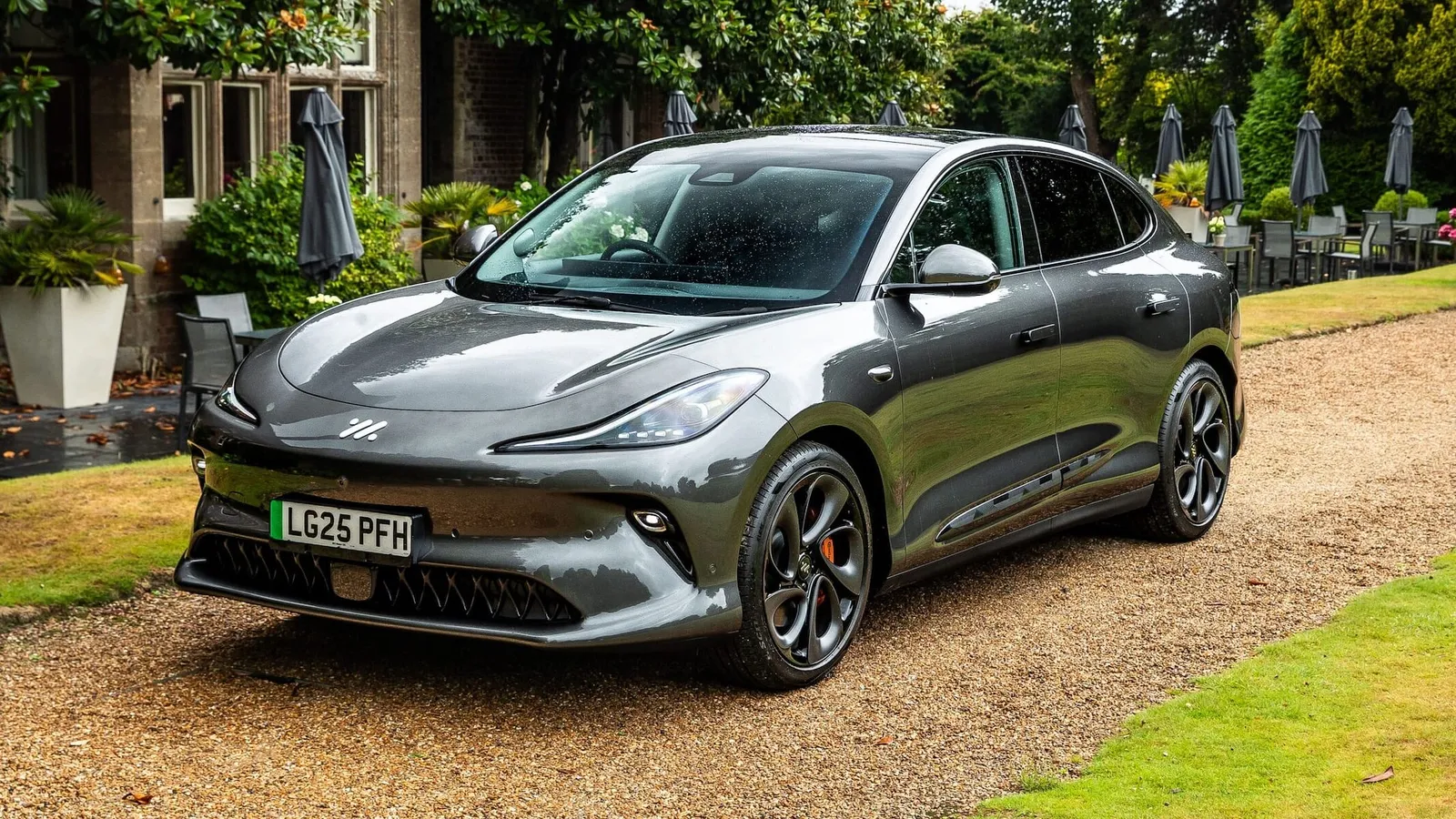 MG IM6: Large SUV with Lifetime Battery — What It Means - Image 2