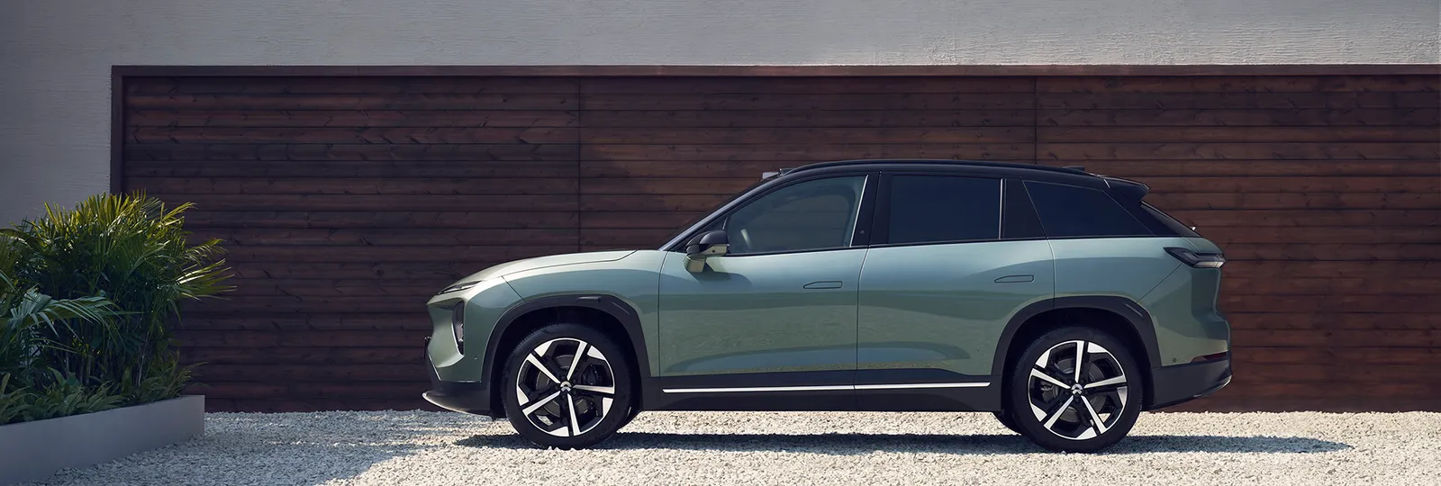 NIO EC6 & EC7: Coupe SUVs with Battery Swap Guide - Image 3
