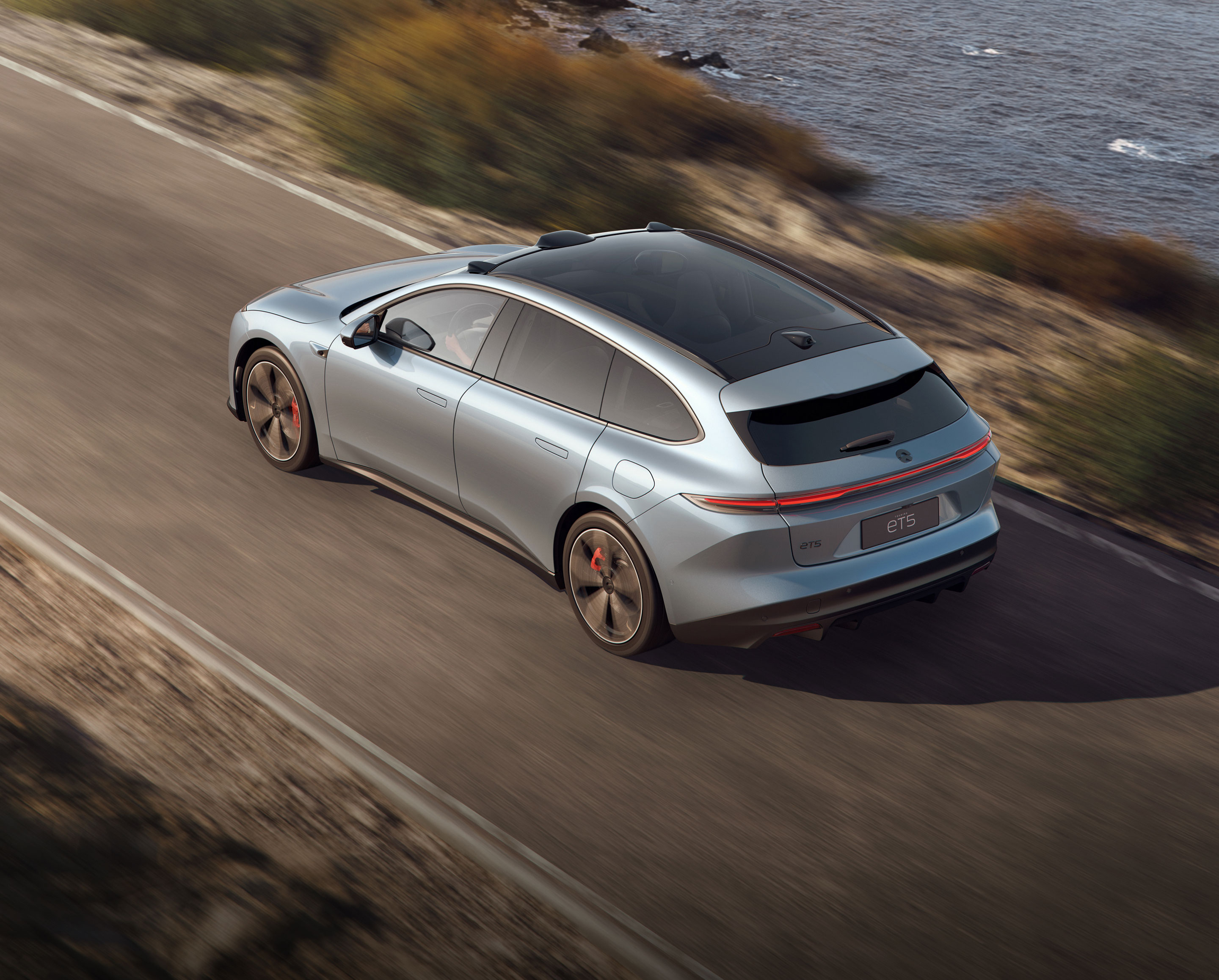 NIO ET5 Touring: Electric Estate with Battery Swap Guide - Image 5