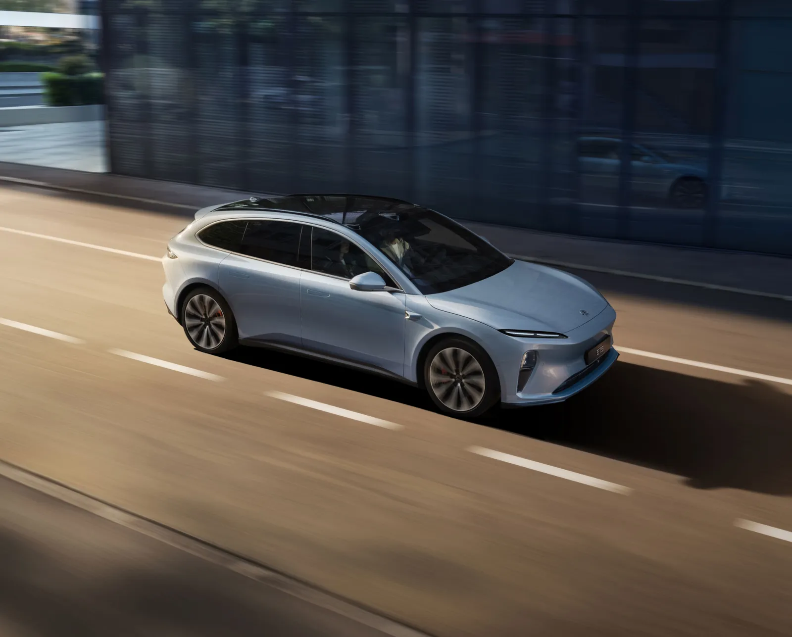 NIO ET5 Touring: Electric Estate and BaaS - Image 7