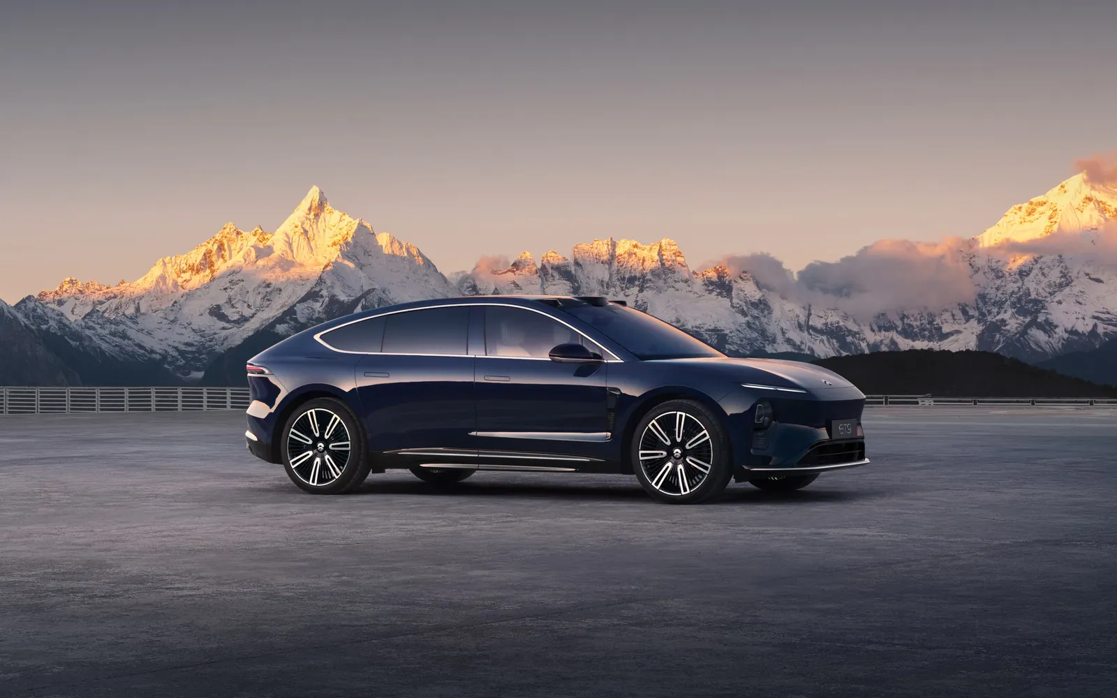 NIO ET9: Ultra-Luxury Sedan Tech and European Launch - Image 2