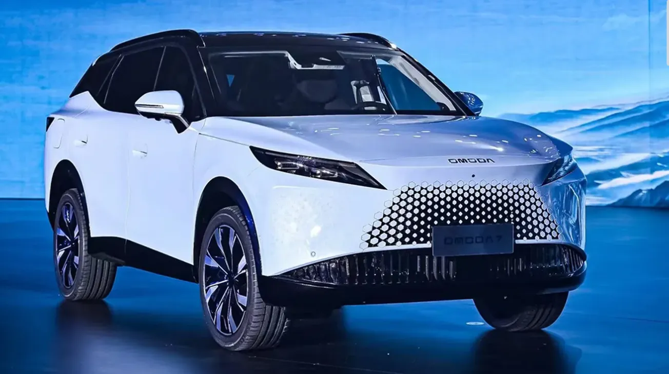 Omoda 7: Mid-Size SUV — PHEV Option, Specs and Price - Image 1