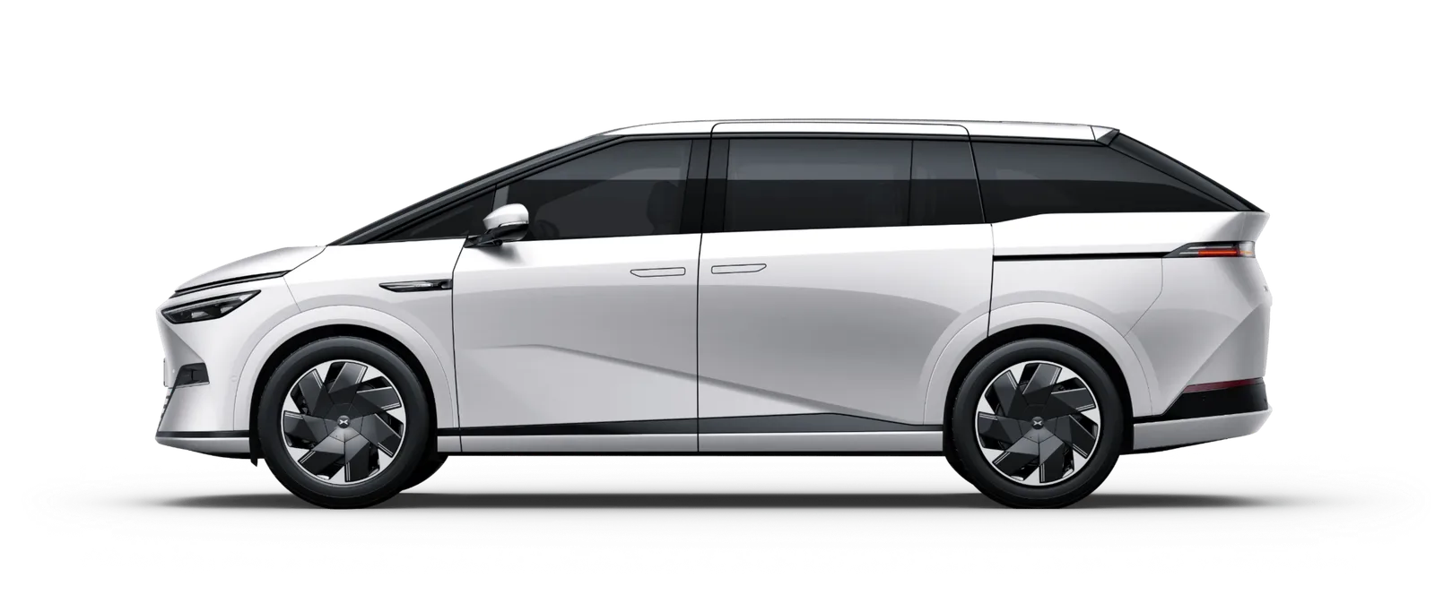 XPeng X9: Premium MPV with Rear Steering - Image 8