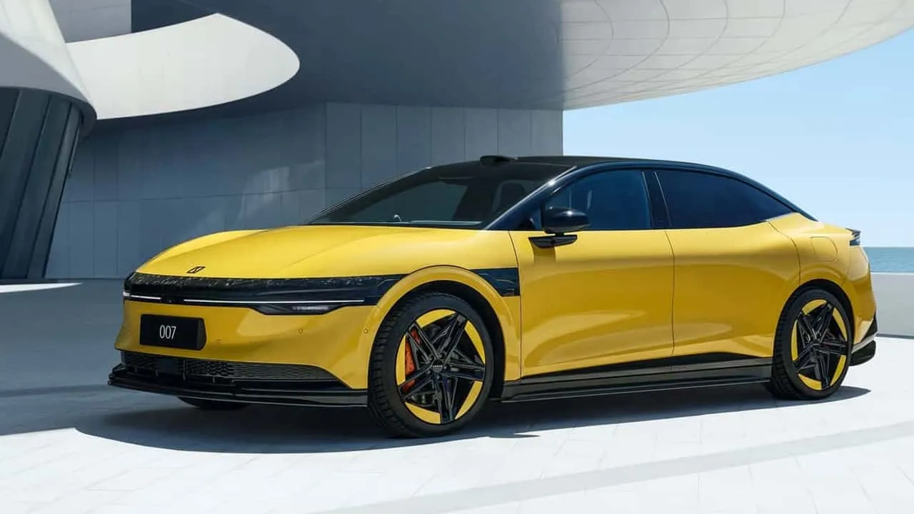 Zeekr 007 GT: 2.84s Sedan, 35.5-Inch HUD — Review - Image 6